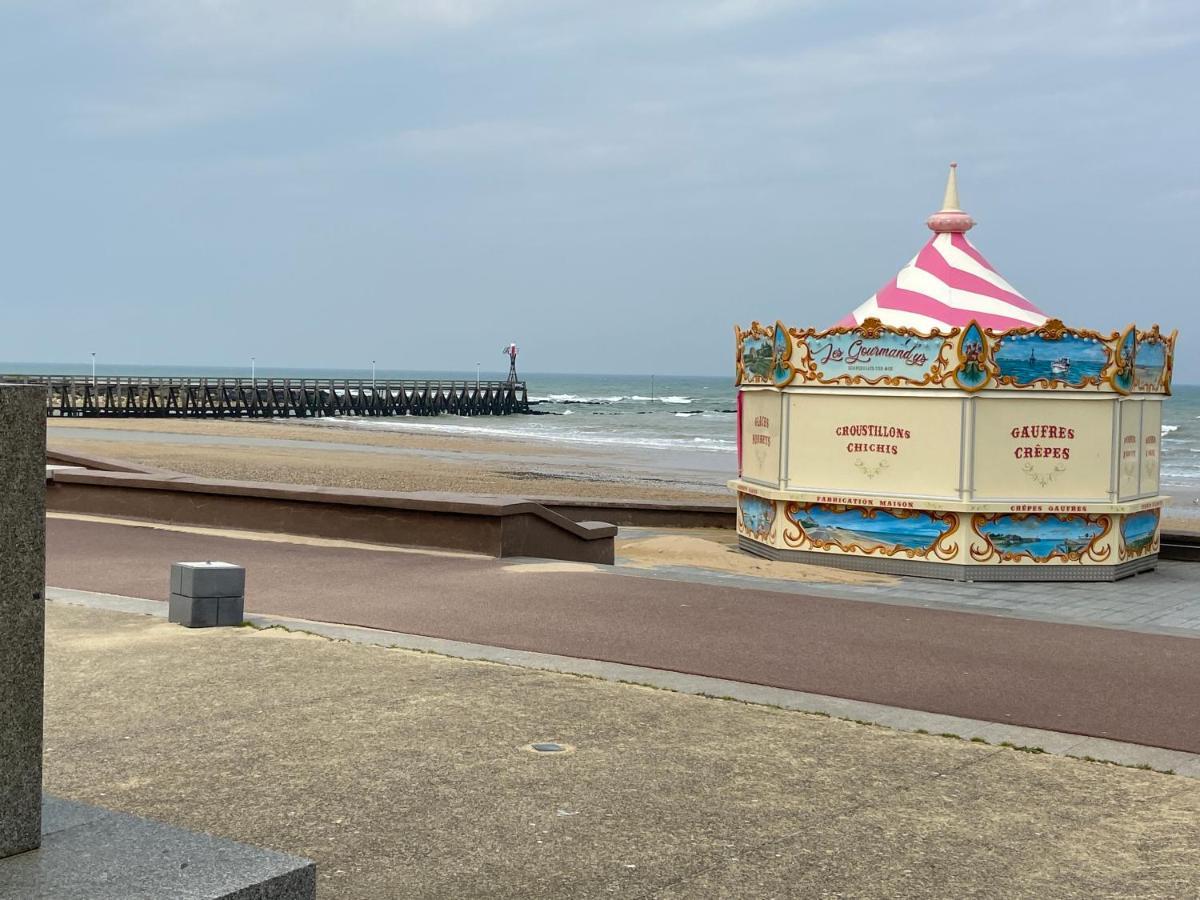 Maison Des Residences De La Mer كورسول-سور-مار المظهر الخارجي الصورة